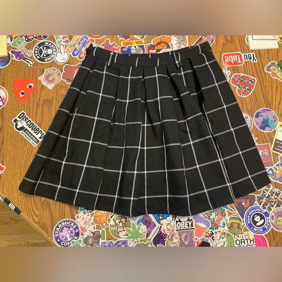 Hot Topic Skirt Size Small - Picture 5 of 7
